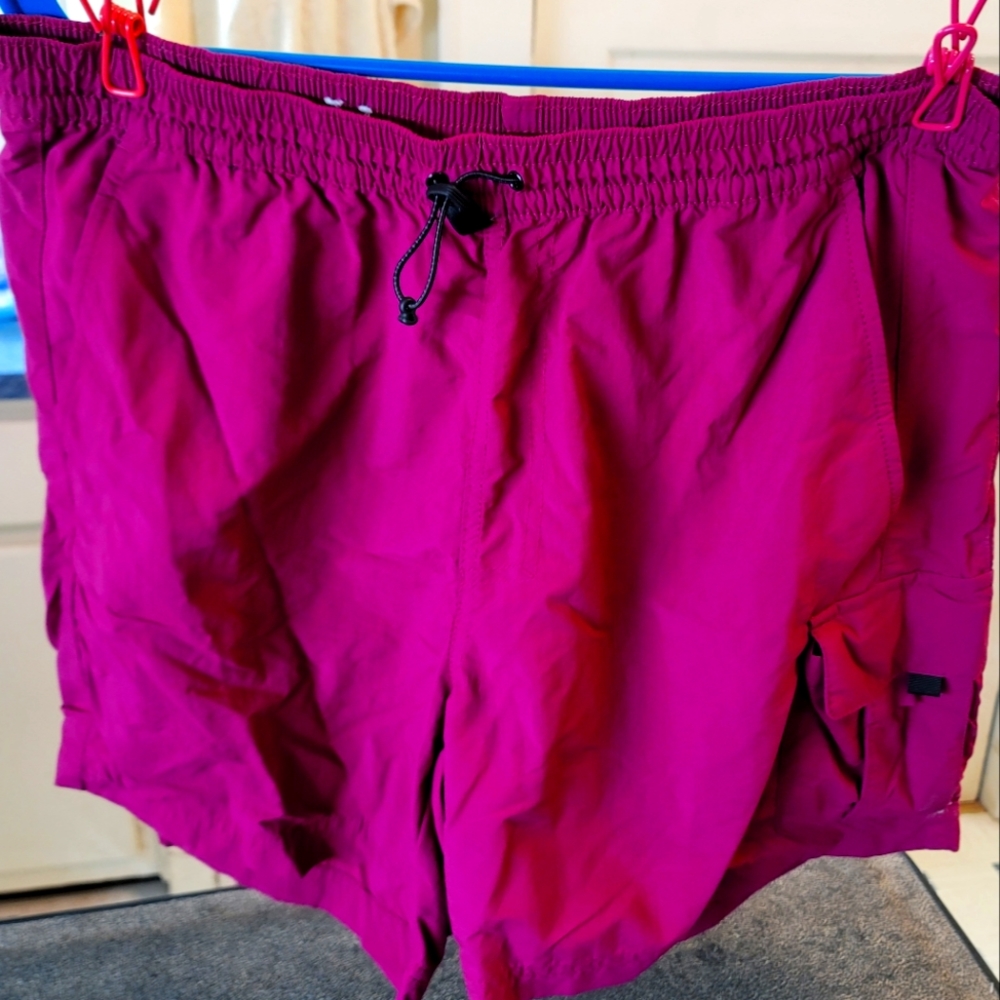 Columbia Sportswear Shorts Medium